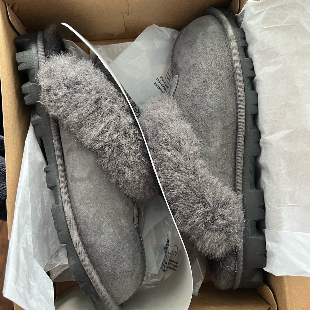 New UGG Coquette grey slippers, Size US 10